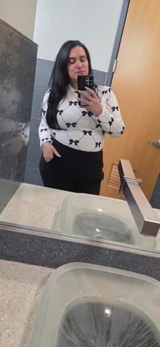 Customer photo review of Ninonine "Colette" | Bow-Lattice Graphic Long Sleeve Top