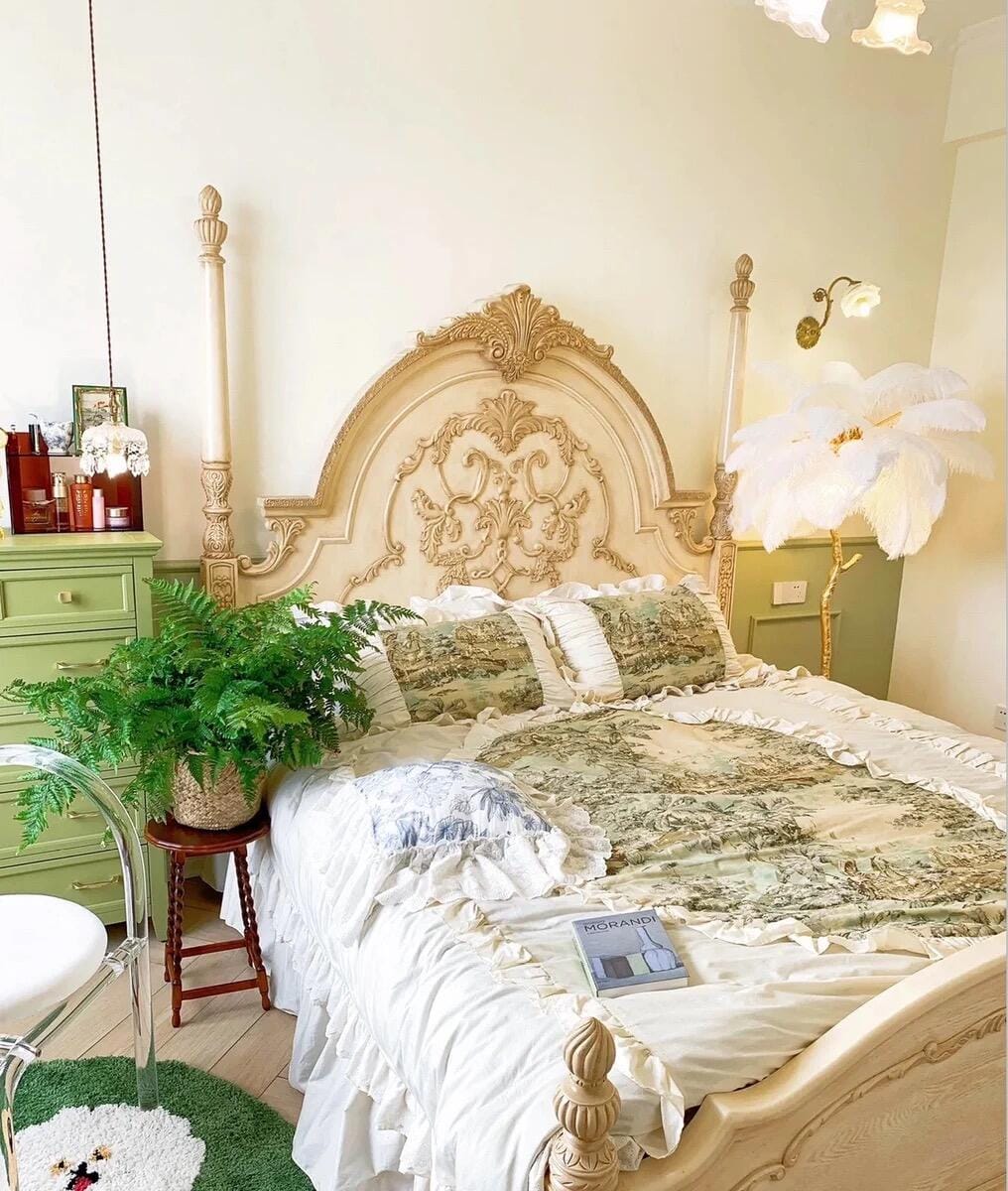 Customer photo review of Brass Floor Lamp, Ostrich Feather Palm Fronds, 6 Lights, 160 cm