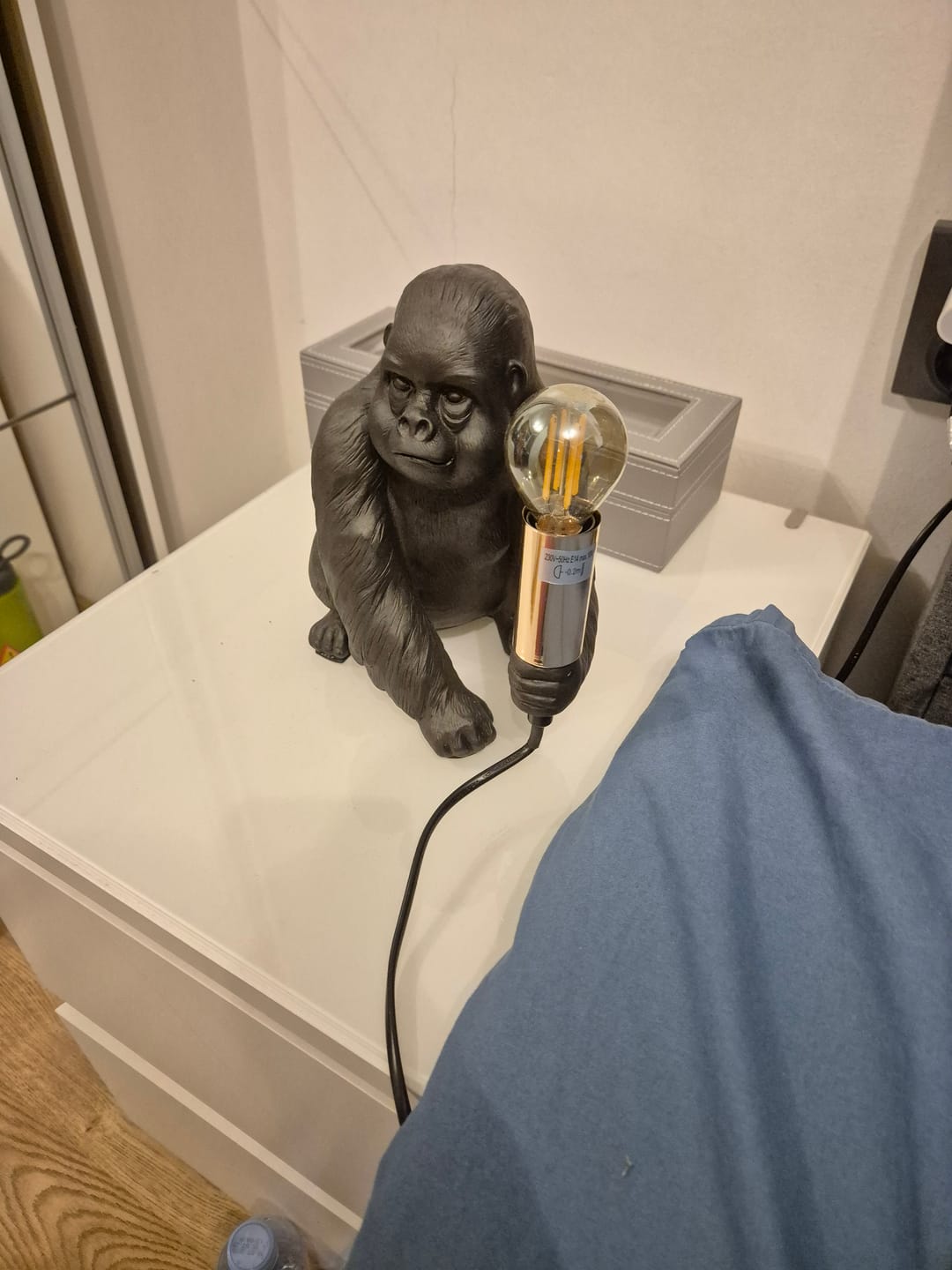 Customer photo review of Настолна лампа Kong Черна