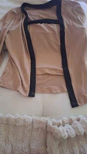 Customer photo review of Ninonine "Valerie" | Contrast Piping Faux-Layered Top