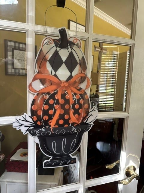 Customer photo review of Halloween Pumpkin Topiary Door Hanger