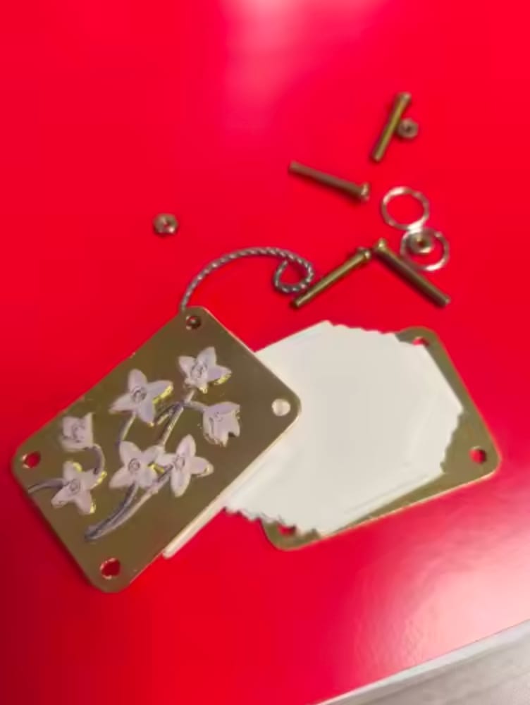 Customer photo review of Bloomkept™ Mini Flower Press