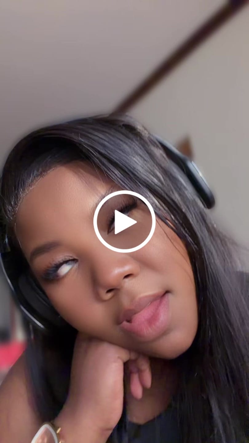 Customer video review of Flora Lash Kit