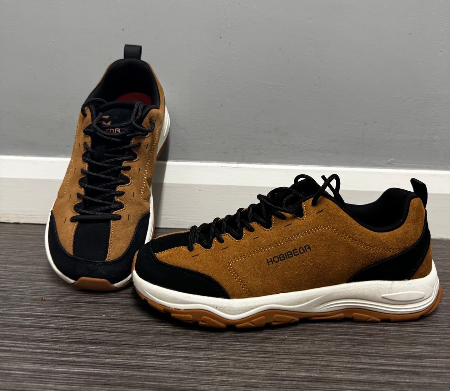 Customer photo review of Basalt -  Wide Toe Sneakers