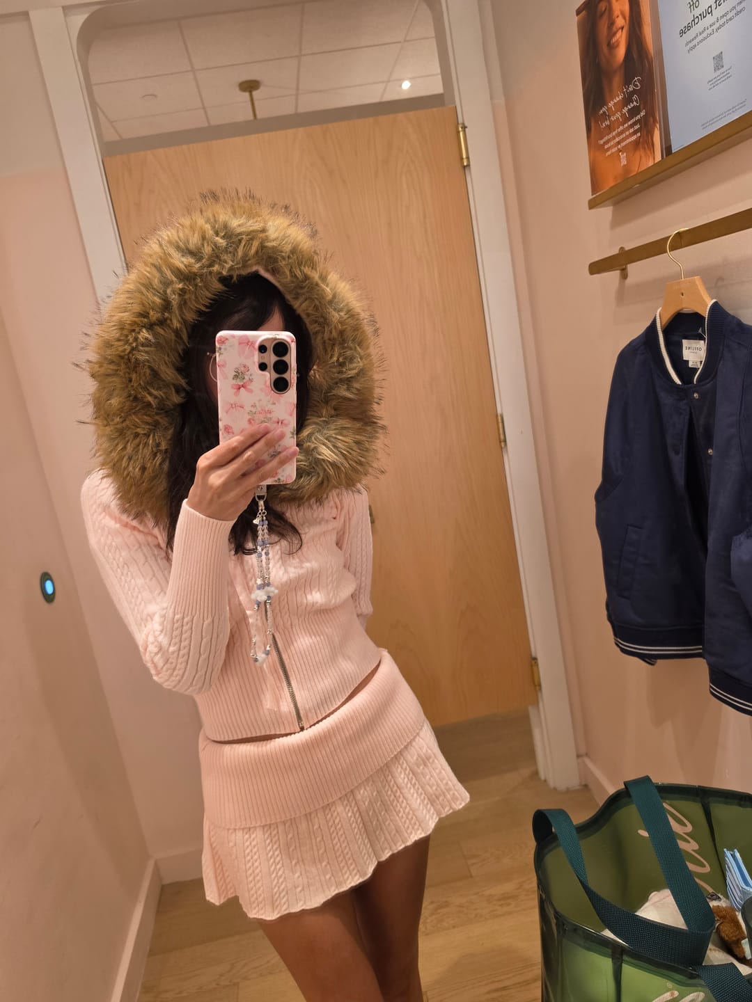 Customer photo review of Fur Trim Strawberry Milk Cable Knit Set (Pink)
