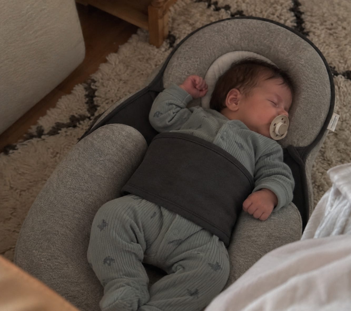 Customer photo review of Cuscino Post-Poppata antireflusso