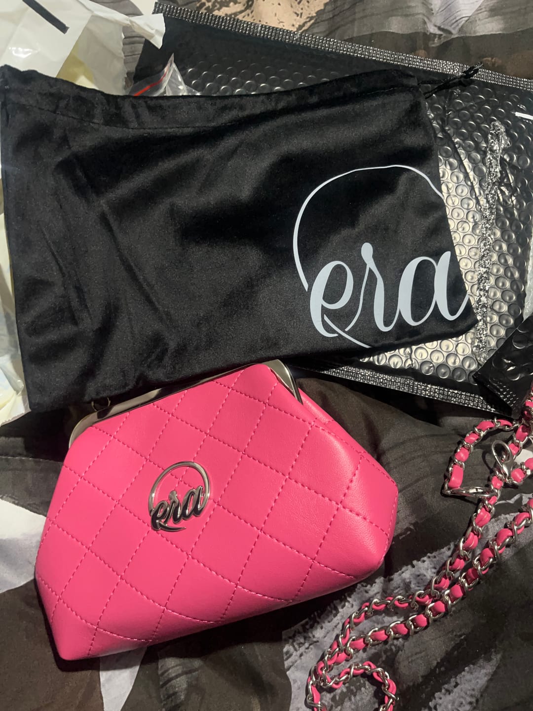 Customer photo review of ERA Mini Kisslock Chain Bag – Pink