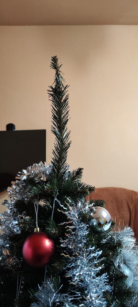 Customer photo review of Brad artificial de Crăciun Bucegi, verde clasic, 180 cm, cu suport