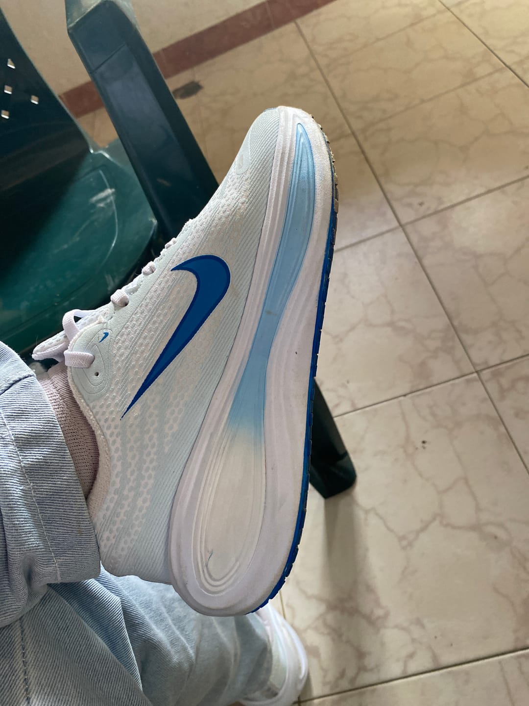 Customer photo review of NIKE VOMERO PLUS - DAMA