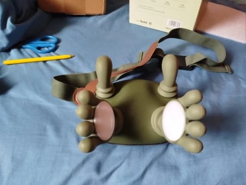 Customer photo review of SmartHand · Masajeador de cuello y hombros