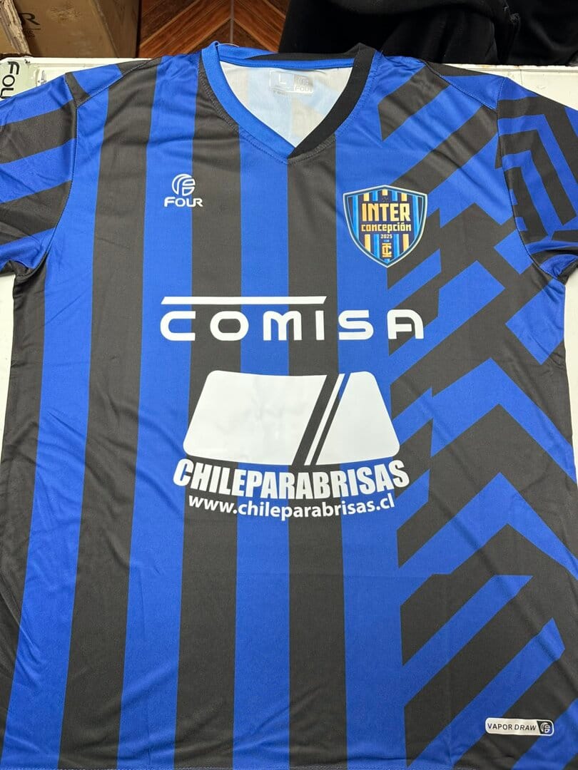 Customer photo review of Replica Modelo Inter de Milán (Solo Camiseta)