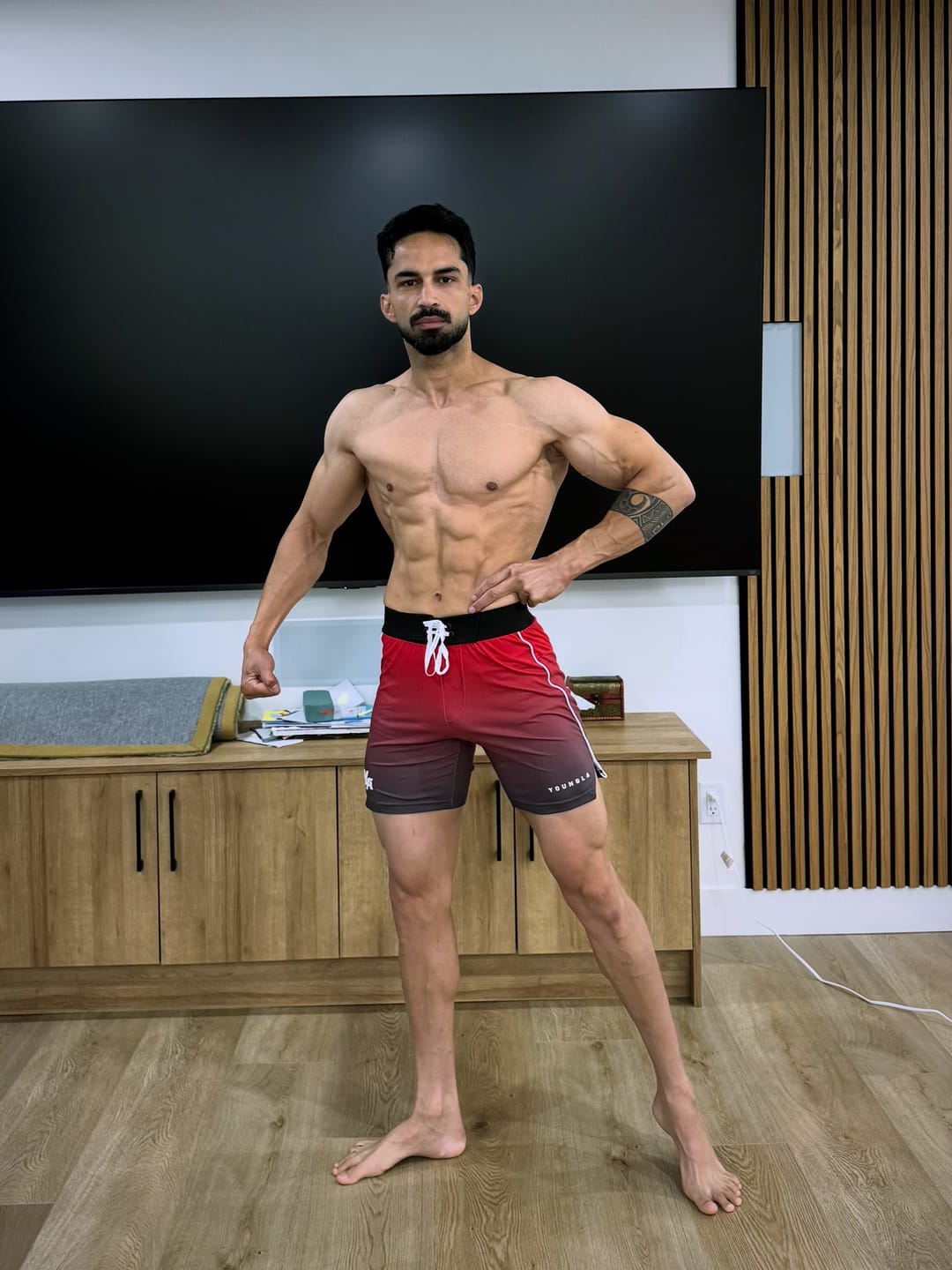 Customer photo review of 1067 - Men's physique Stage Shorts