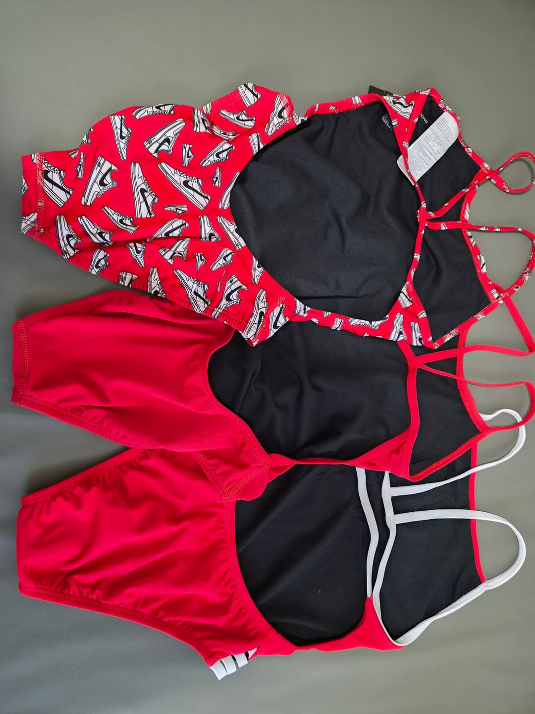 Customer photo review of ZAMBIA ONE PIECE - Ruby|White