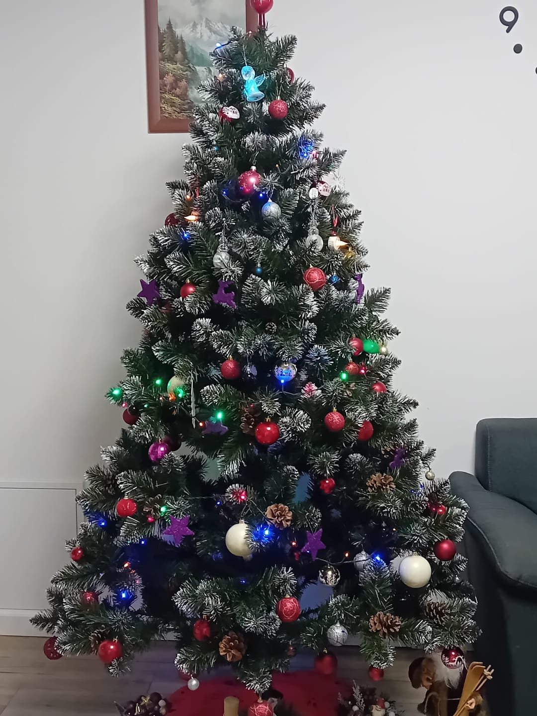Customer photo review of Brad artificial de Crăciun Pădure de Iarnă, nins cu conuri naturale, 2D, 220 cm