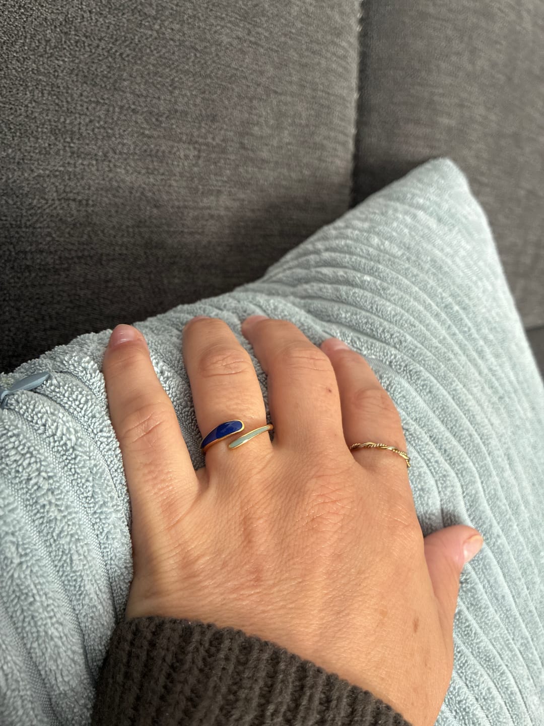 Customer photo review of Safira Blue Wrap Ring