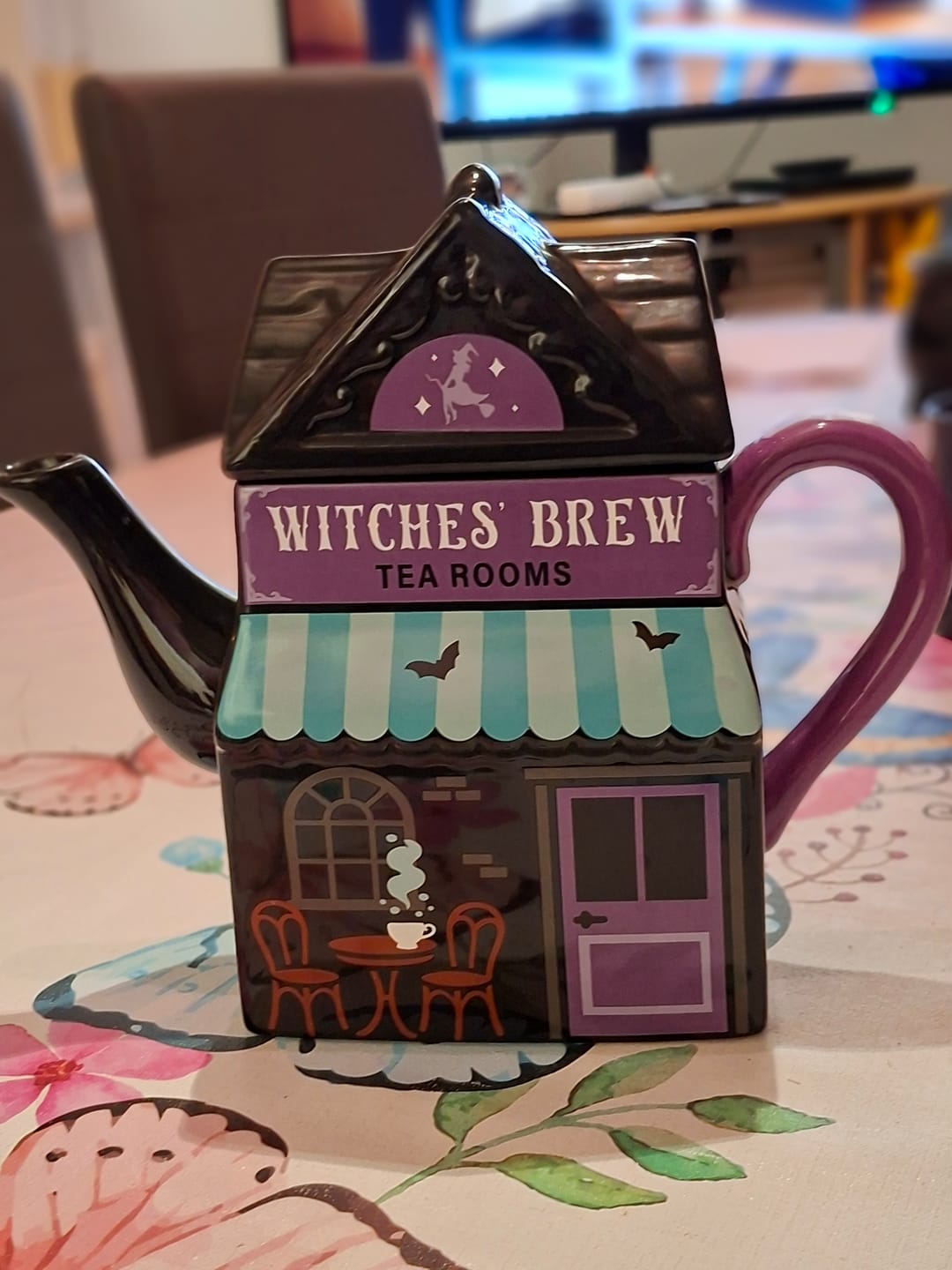Customer photo review of Witches Brew Teekanne – Große Keramik-Kanne (1 Liter)