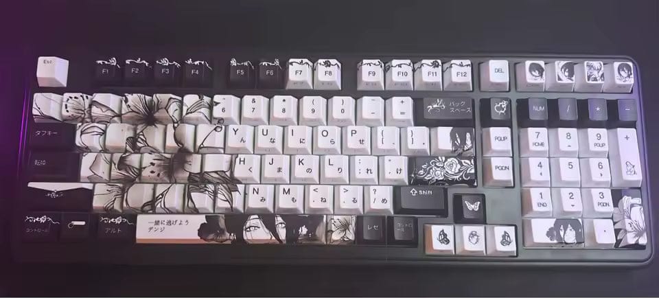 Customer photo review of Chainsaw Man Reze Keycaps - Black and White