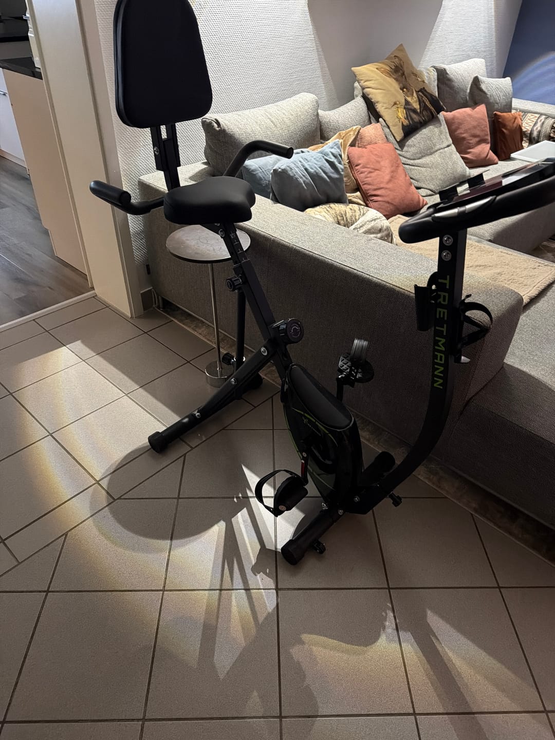 Customer photo review of Tretmann RIDE- Heimtrainer mit tiefem Einstieg