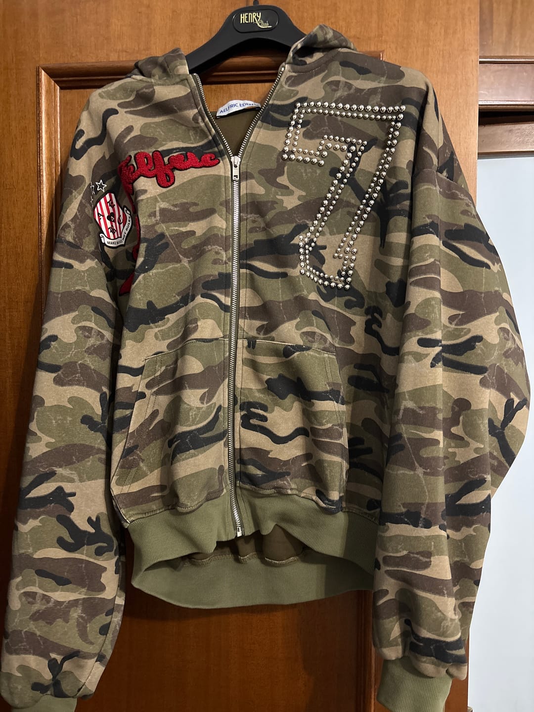 Customer photo review of Aelfric Eden Camo Zip Up Hoodie