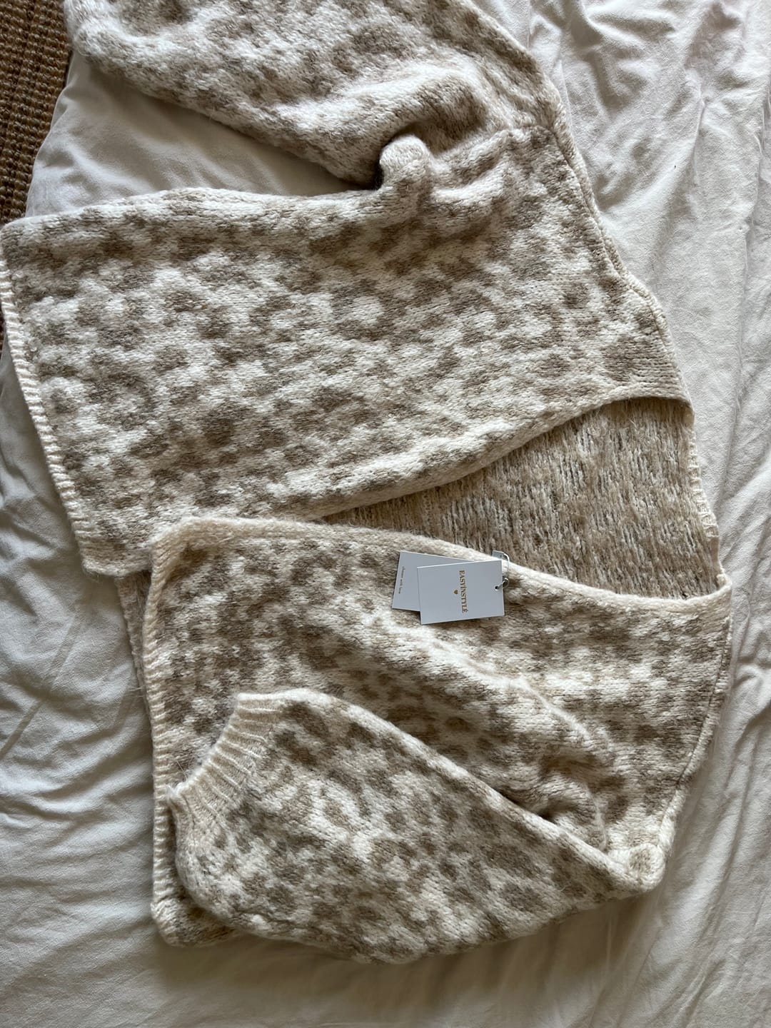 Customer photo review of Offener Cardigan mit Leoprint Beige