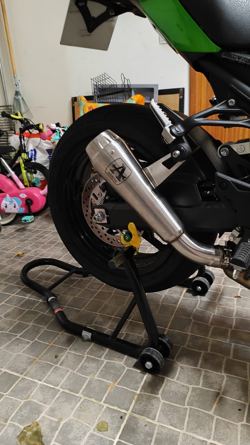 Customer photo review of Tramo Final Slip-On Kawasaki Z900 (2017-2026) Acero Inoxidable