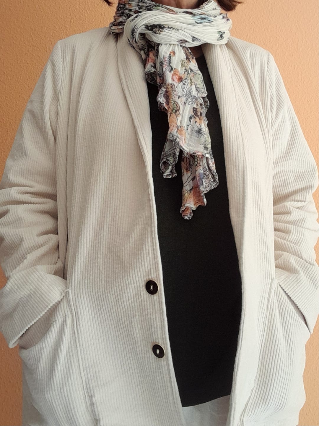 Customer photo review of Veste Faustine - velours côtelé ivoire