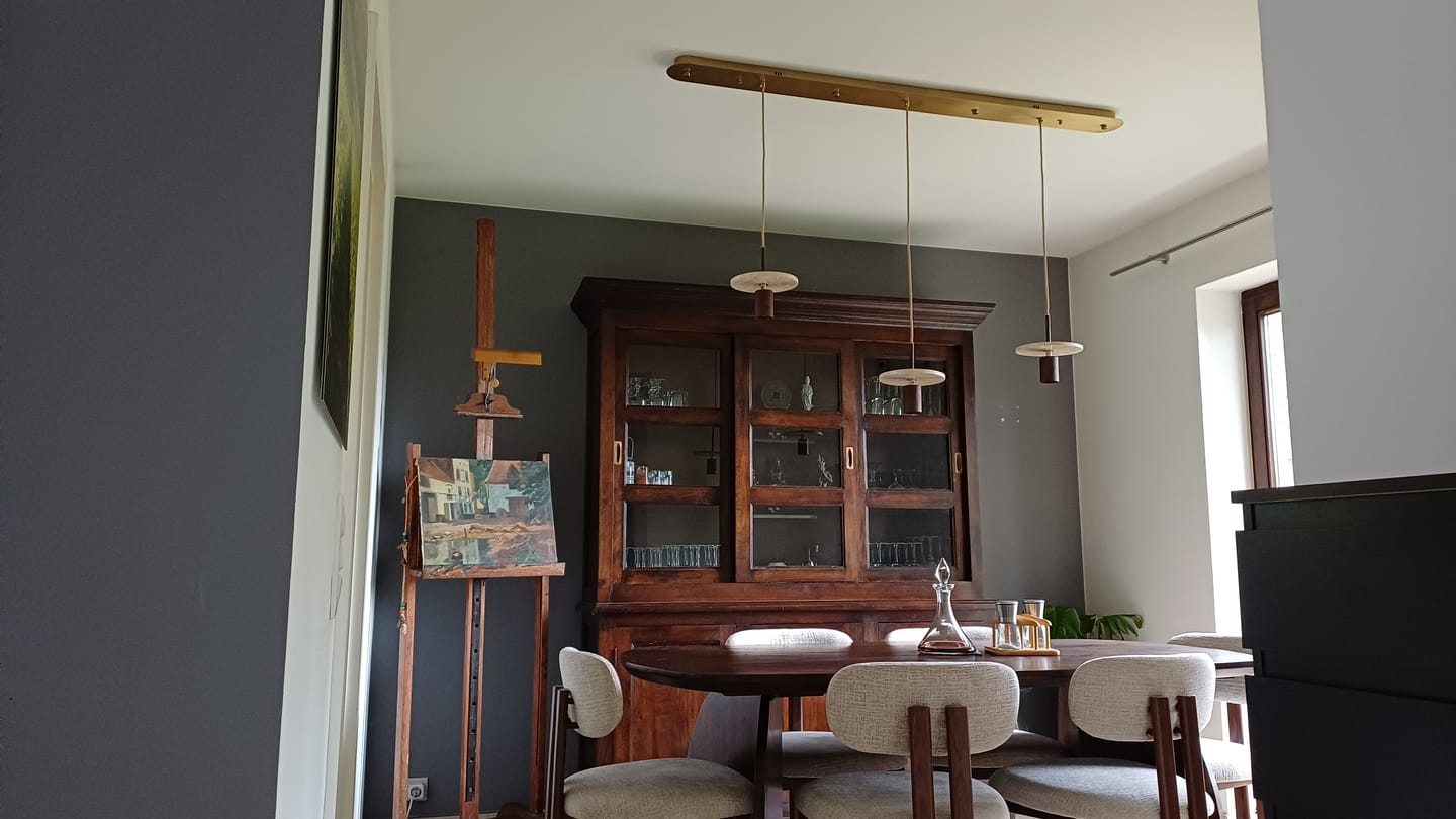 Customer photo review of Socle de plafond rectangulaire pour suspensions multiples