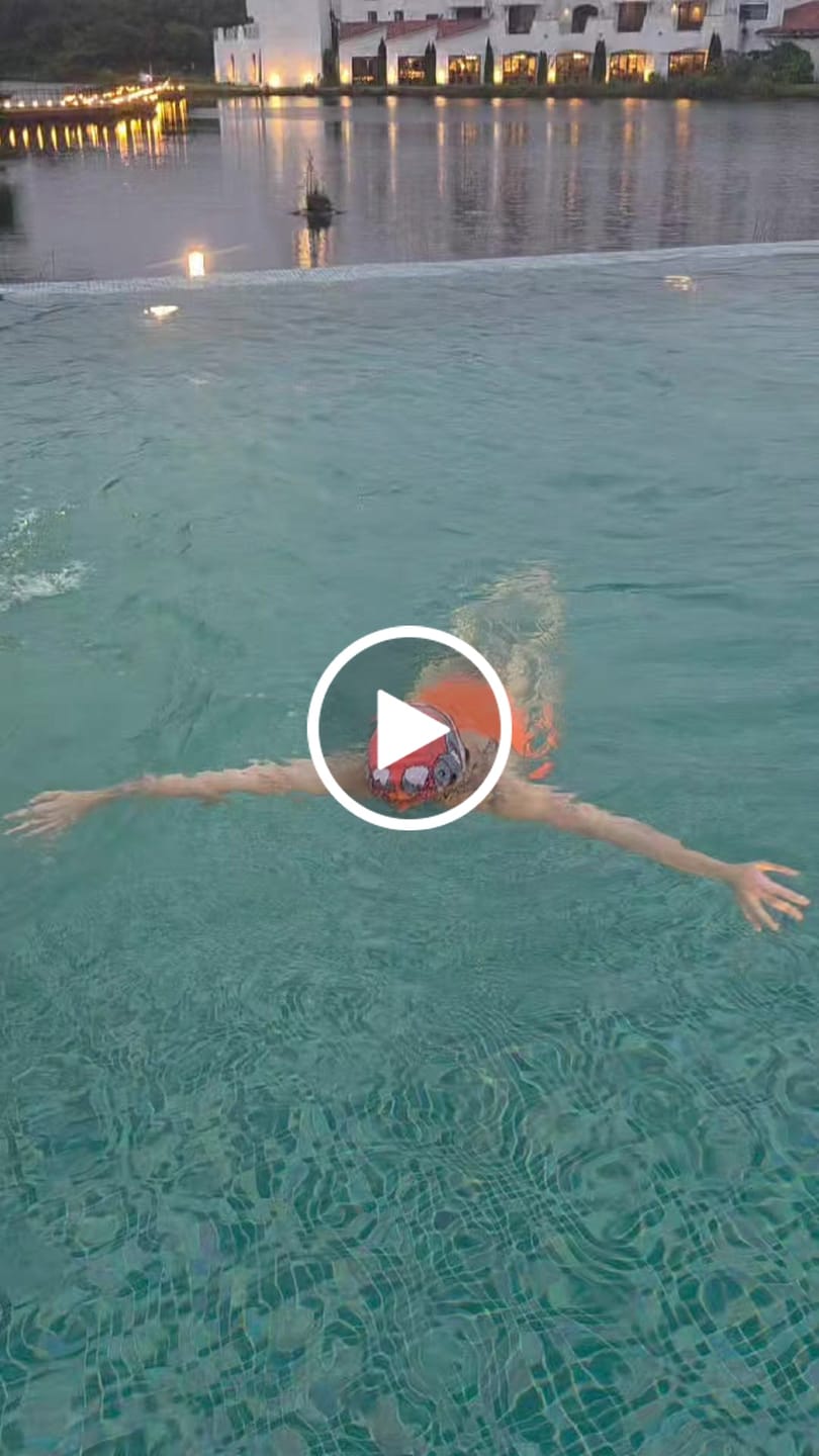 Customer video review of PRE-ORDER || ZAMBIA ONE PIECE - Neon Orange | Navy