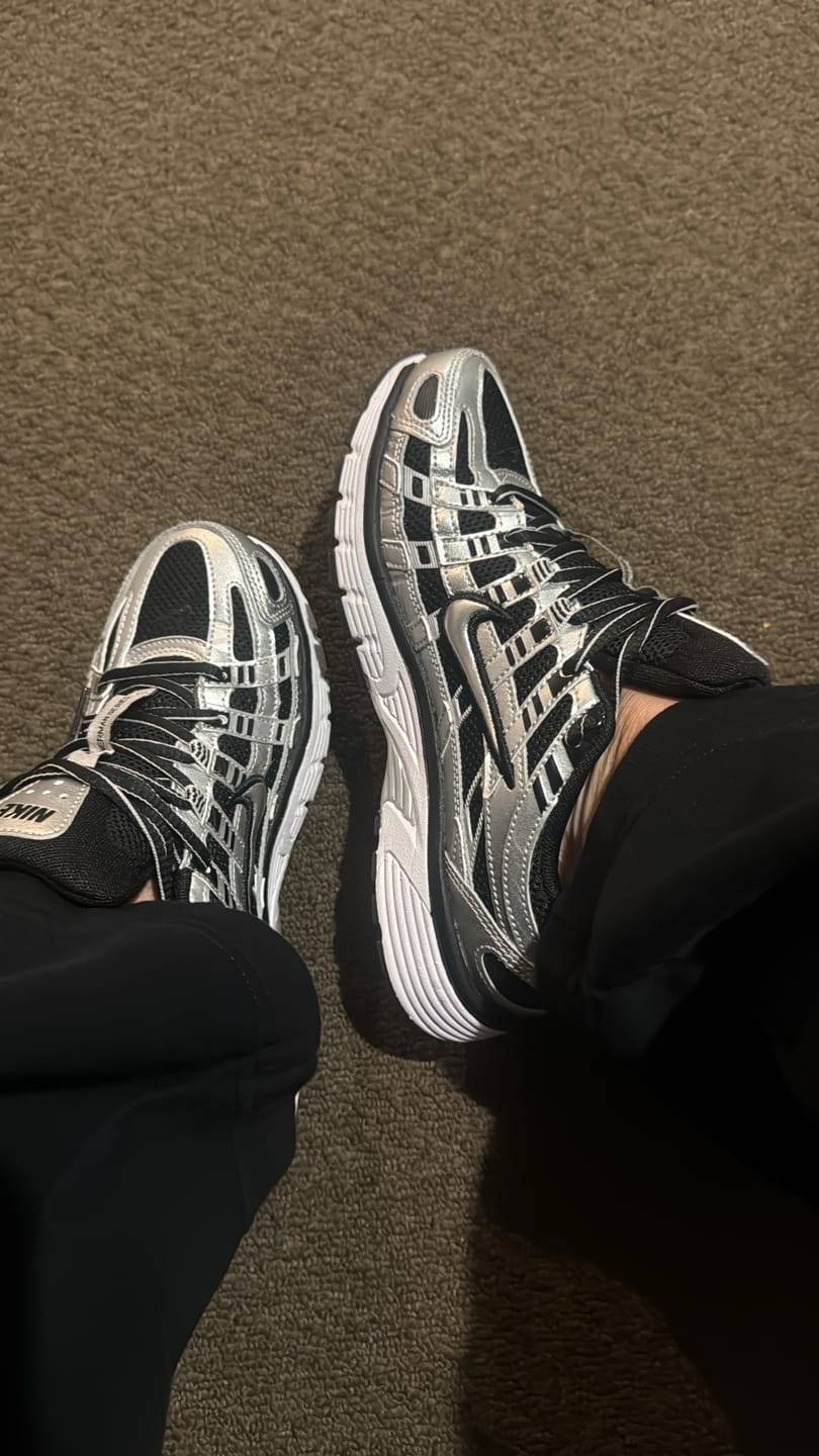 Customer photo review of Nike Wmns P-6000 Metallic Silver Black