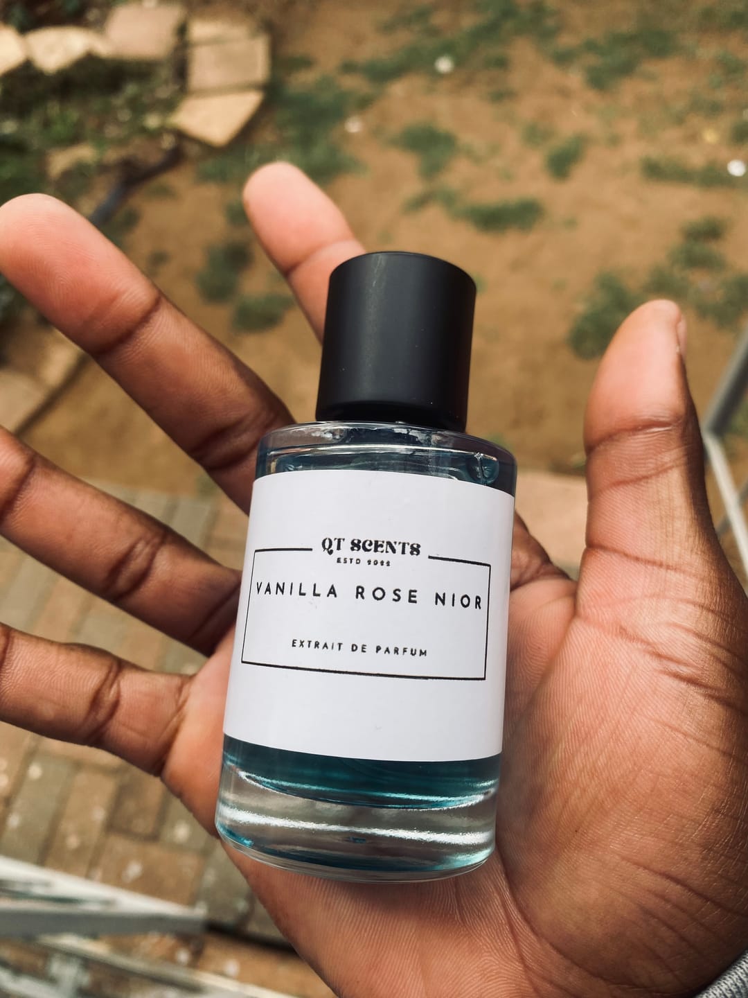 Customer photo review of Vanilla rose nior  unisex