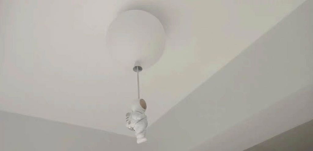 Customer photo review of Balloon Ceiling Light With Astronaut, Flush Mount, 25 to 35 cm
