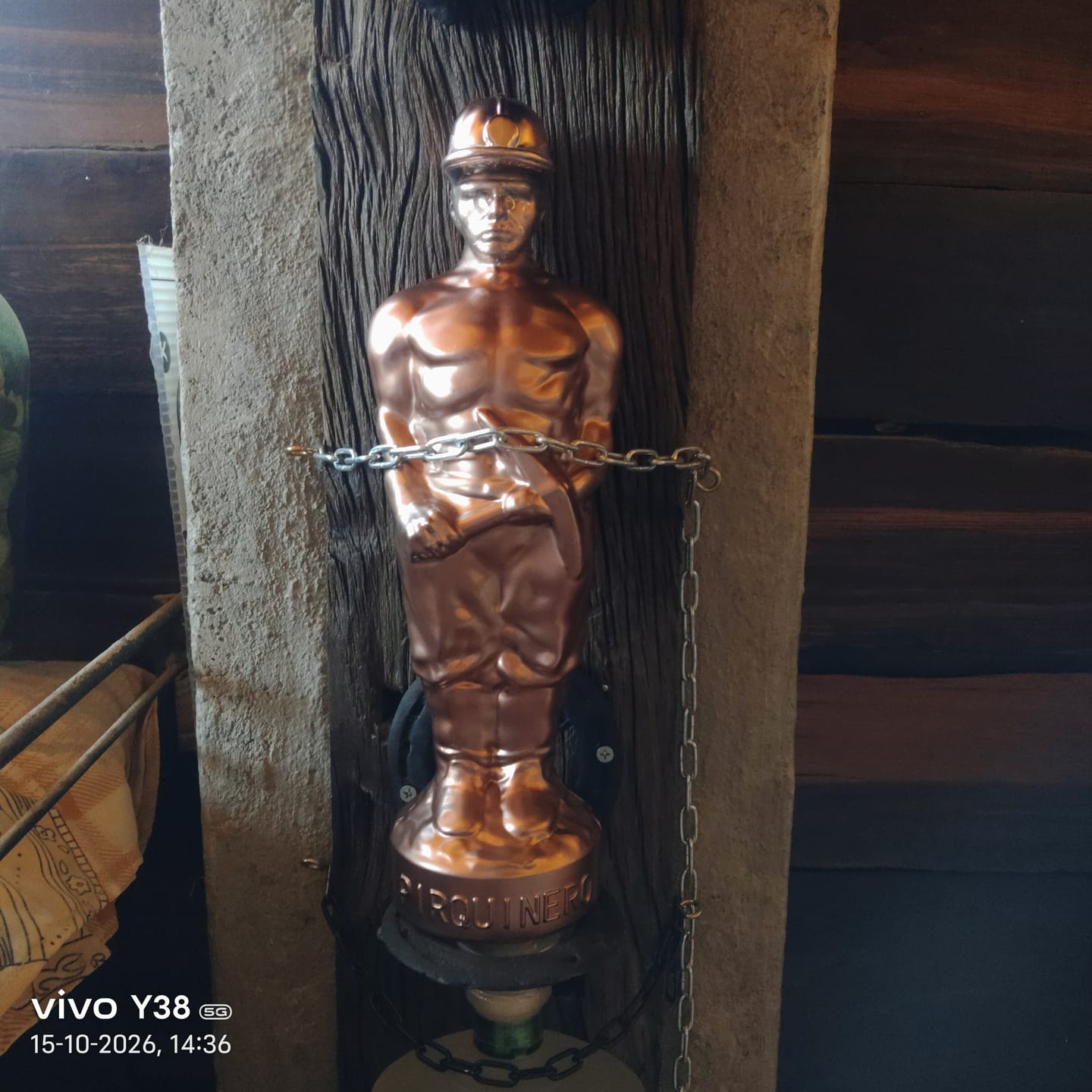 Customer photo review of Pisco Pirquinero 40º Cobre Blanco 750 ml