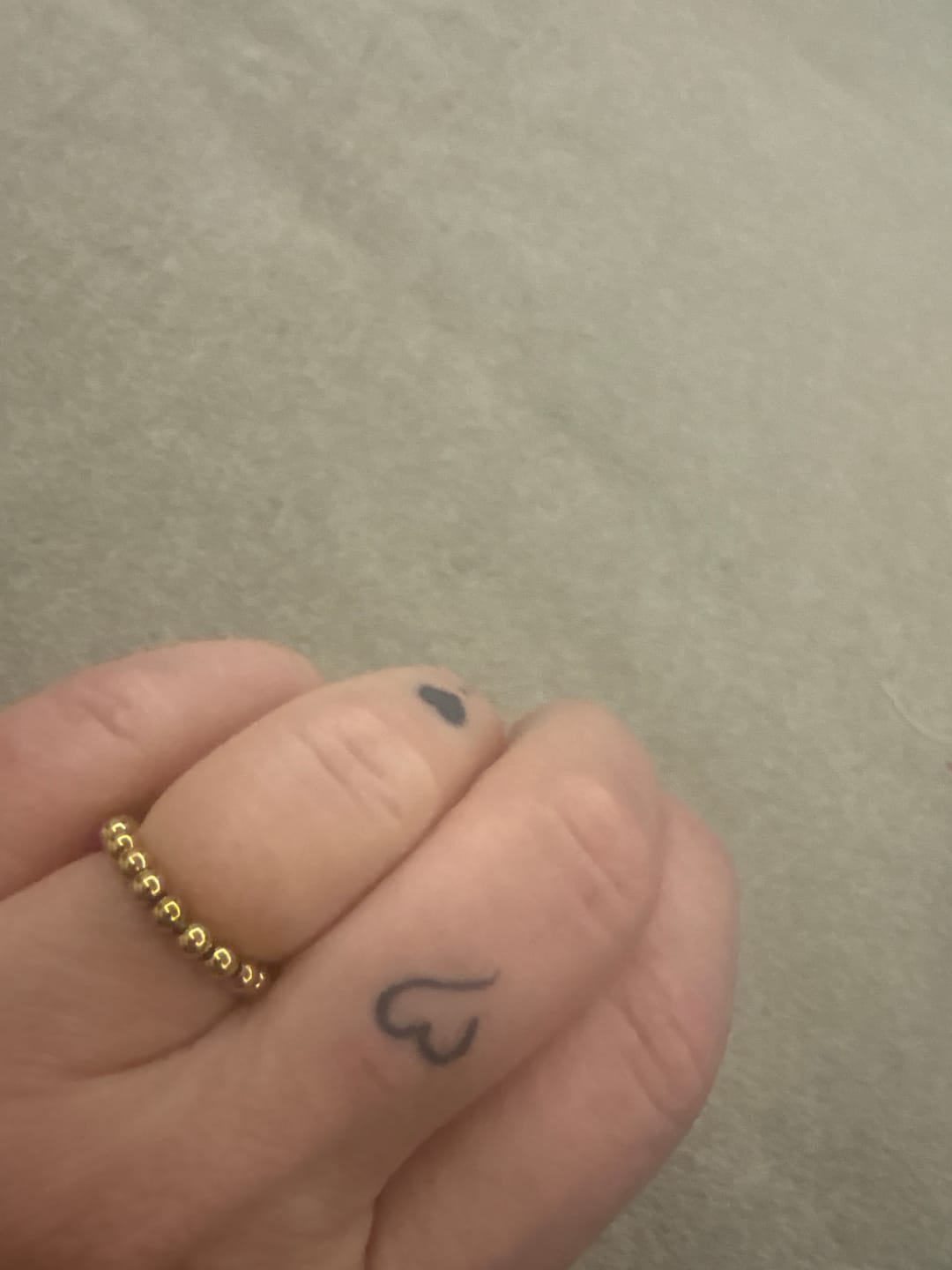 Customer photo review of Flex-Ring vergoldet, passt elastisch bis Größe 56, nickelallergiefrei
