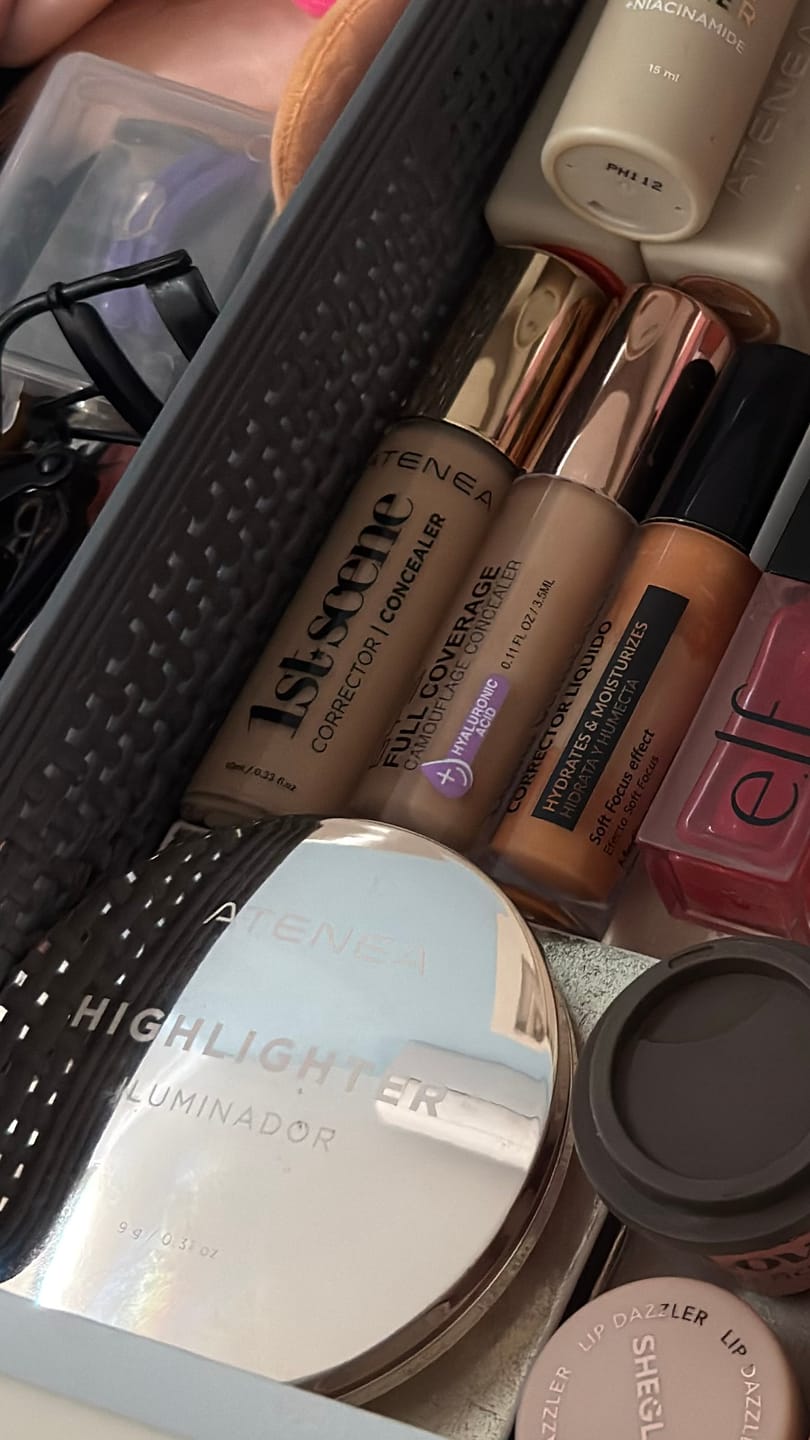 Customer photo review of CORRECTOR  LÍQUIDO  1ST SCENE