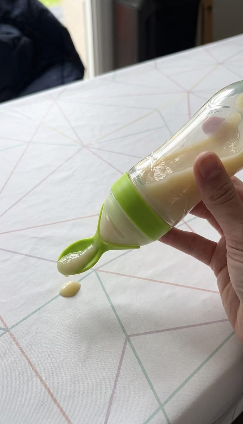 Customer photo review of Pekeyum™ · Biberón Cuchara de Silicona para Bebé | Papillas Sin Manchas