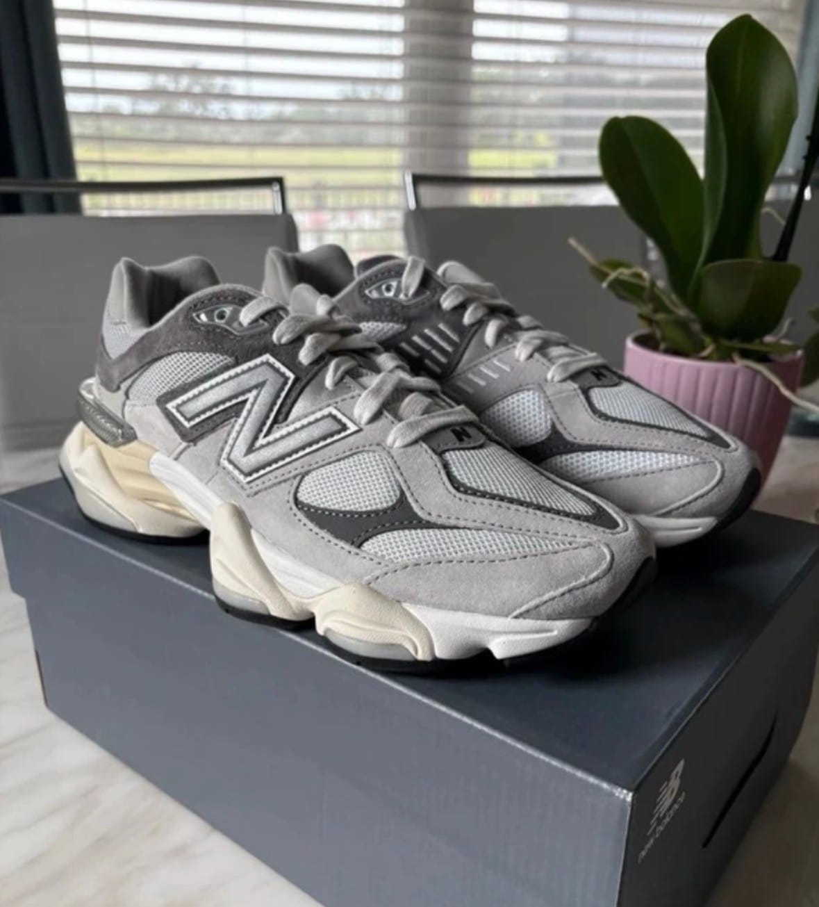 Customer photo review of New Balance 9060 Shoes