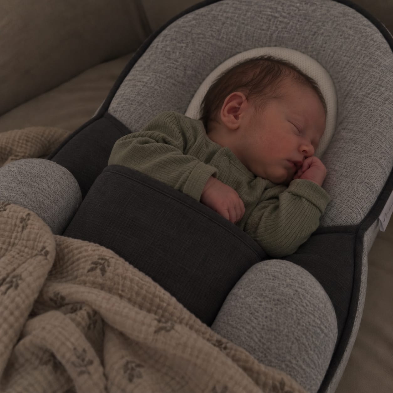 Customer photo review of Cuscino Post-Poppata antireflusso