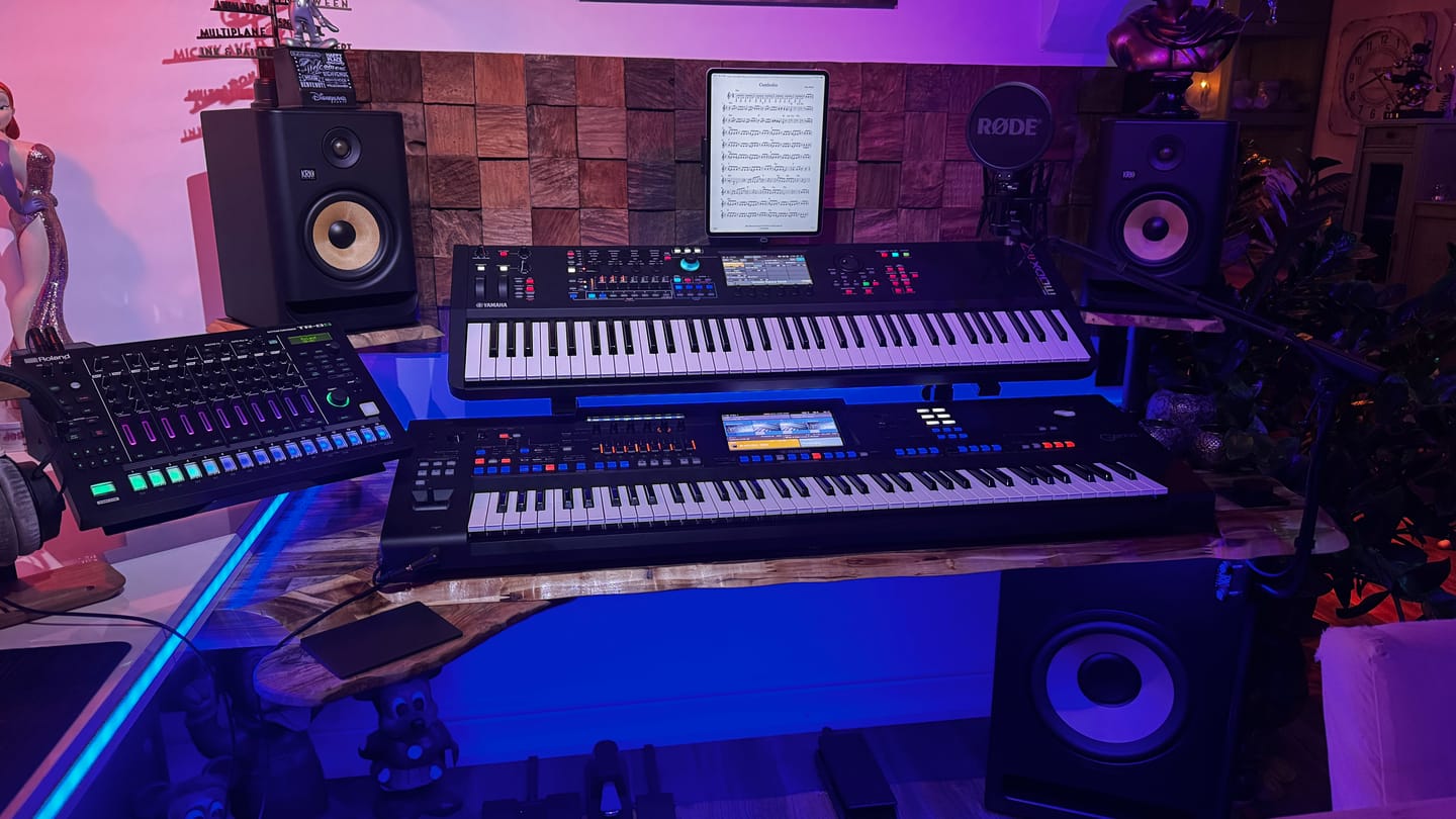 Customer photo review of Venus (Keyboard-Style)