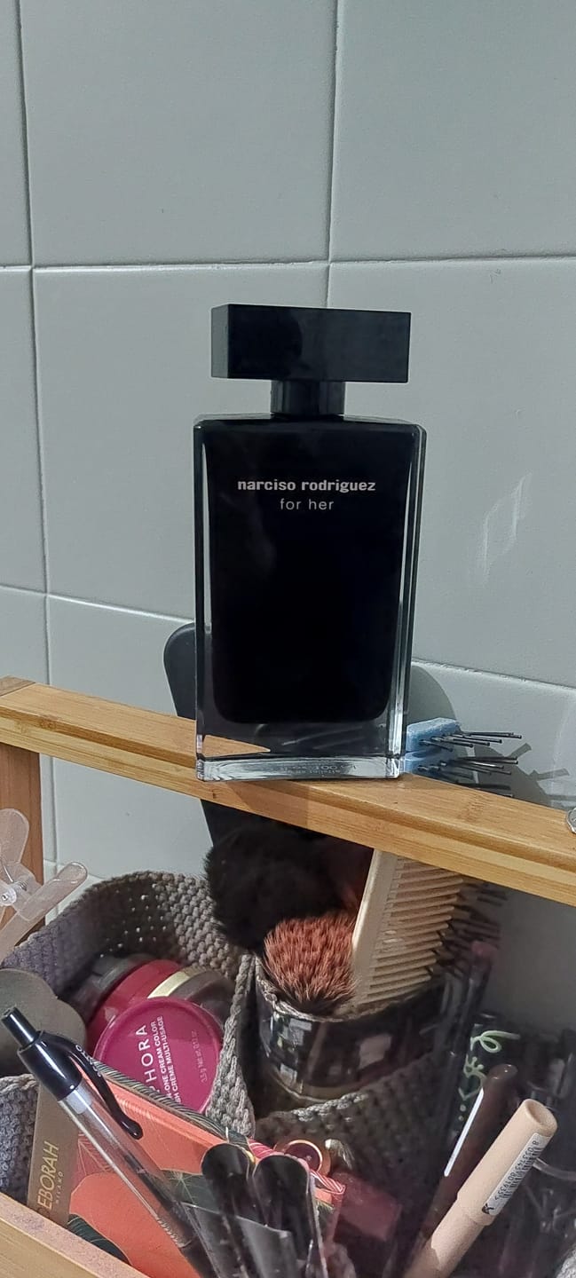 Customer photo review of NARCISO RODRIGUEZ FOR HER - 100ML Eau de Toilette (Tester)