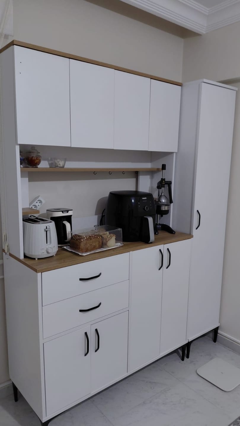 Customer photo review of Rani JE263 Çok Amaçlı Dolap 9 Kapaklı Çekmeceli Raflı Kiler Mutfak Dolabı Beyaz - Sepet Ceviz