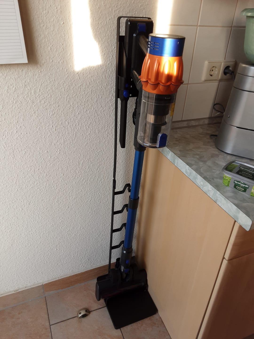 Customer photo review of Dripl Premium Boden-Standhalterung für Dripl Ultravac