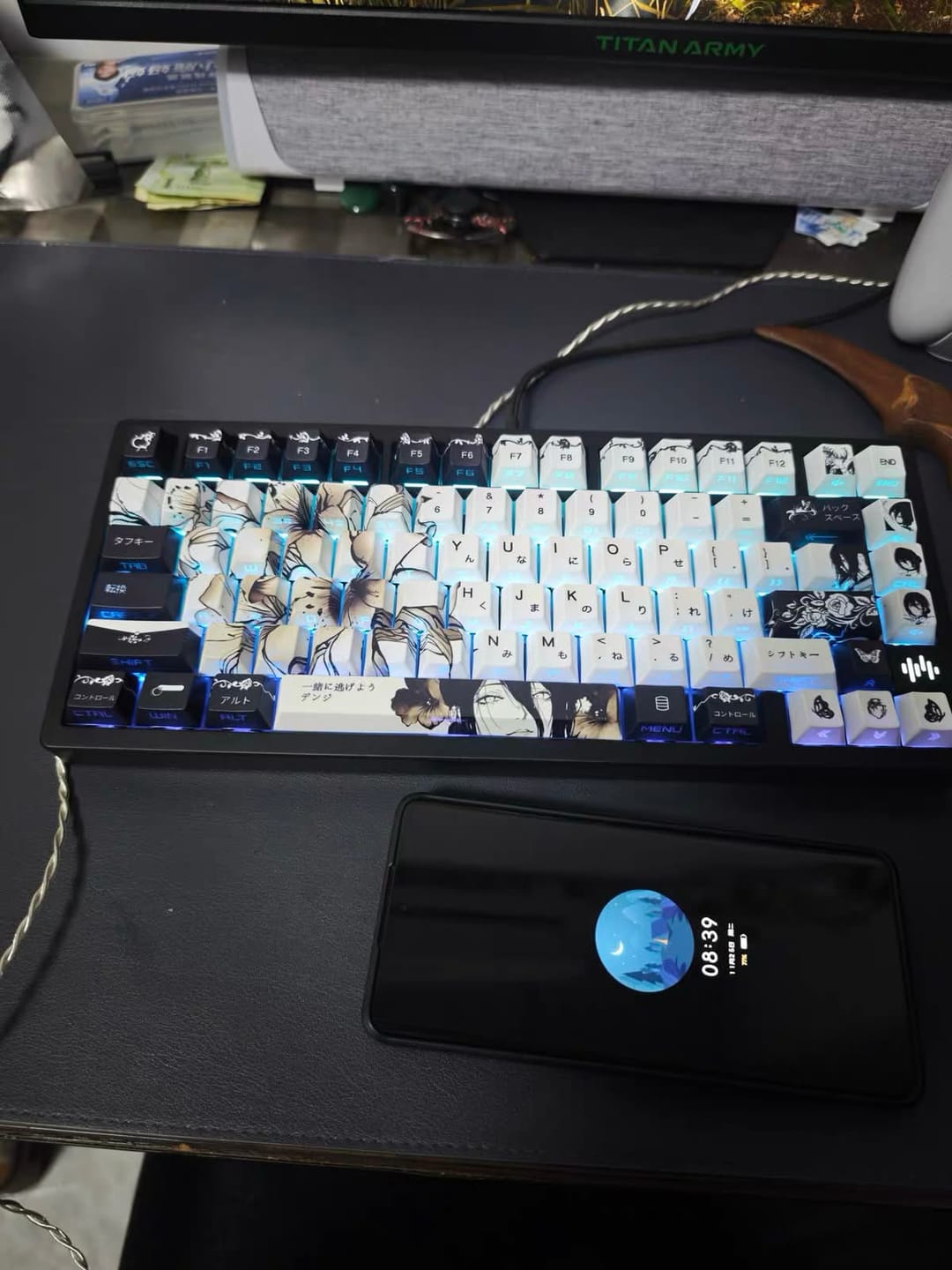 Customer photo review of Chainsaw Man Reze Keycaps - Black and White