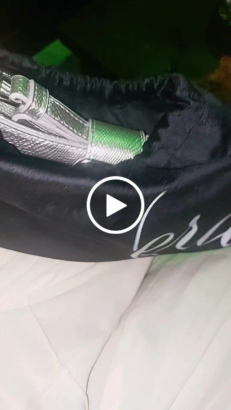 Customer video review of Silver Lily Shoulder Bag
