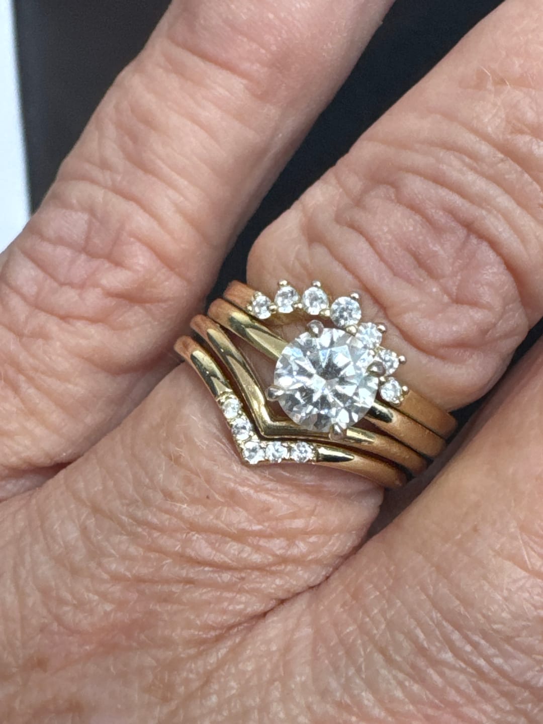 Customer photo review of Basic V Band Ring
