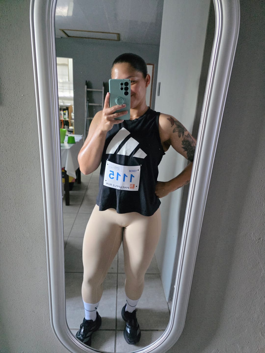 Customer photo review of High Waist Pocket Leggings