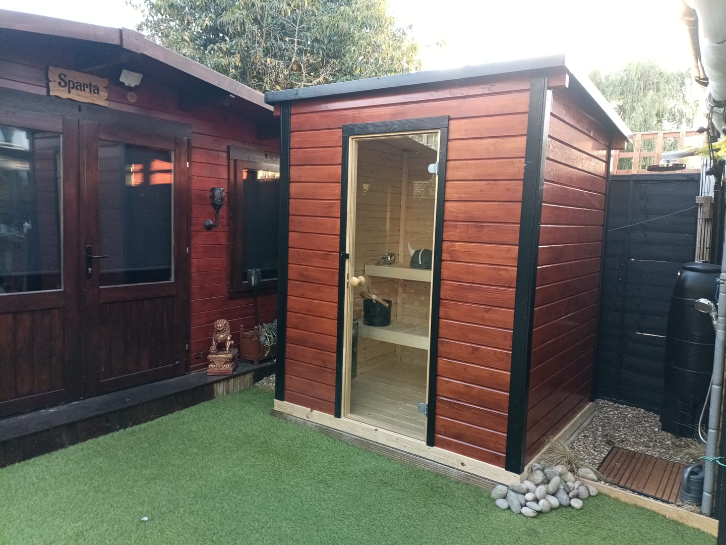 Customer photo review of Eir (2,6m2 | 1,8x1,6m |44mm) Compact Garden Sauna Set - 6kw Heater and Roofing Felt Included