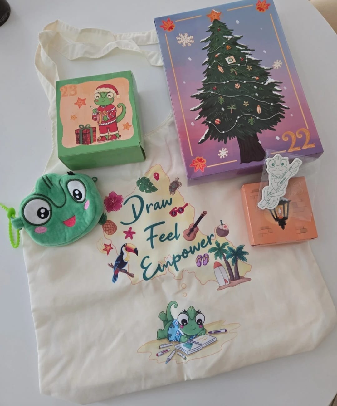 Customer photo review of Ohuhu Christmas Advent Calendar 2026, 24 Days Countdown Gift Kit