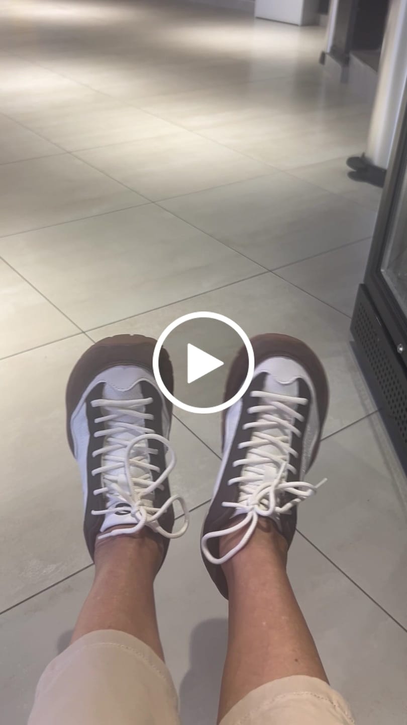 Customer video review of Hollow -  Zapatos De Punta Ancha