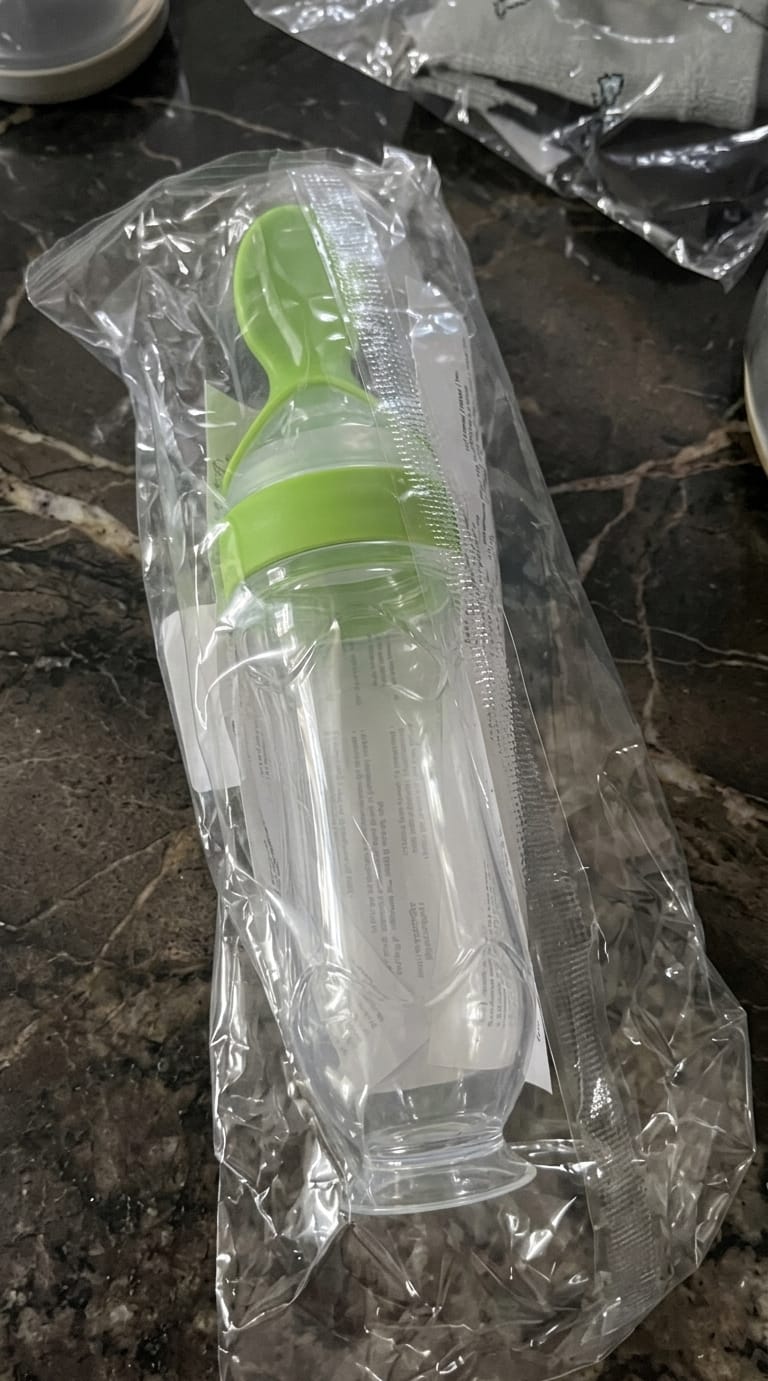 Customer photo review of Pekeyum™ · Biberón Cuchara de Silicona para Bebé | Papillas Sin Manchas