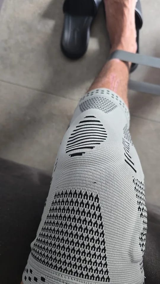 Customer photo review of Gamma™ Adjustable Knee Support
